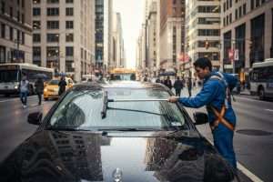 Tarif laveur de vitre auto-entrepreneur : combien prévoir ?